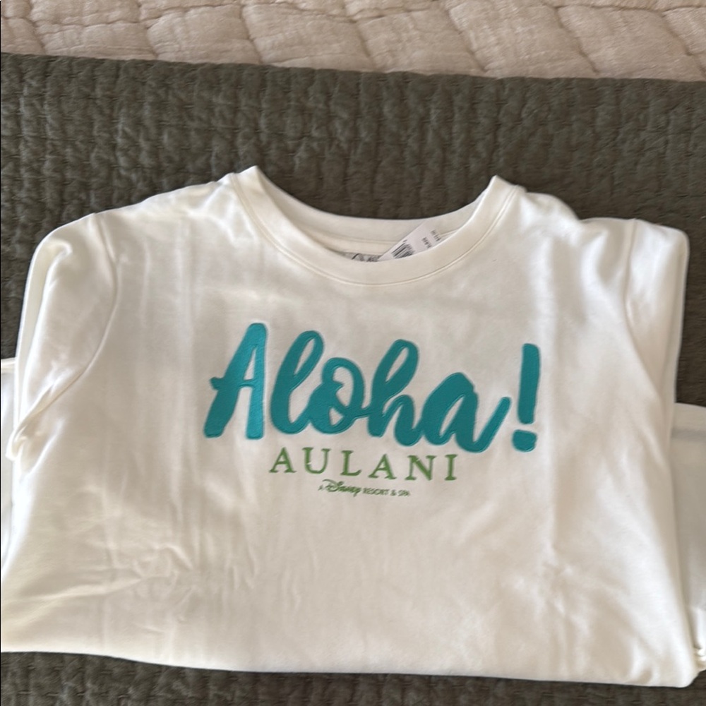 NWOT Disney Aulani exclusive sweatshirt.